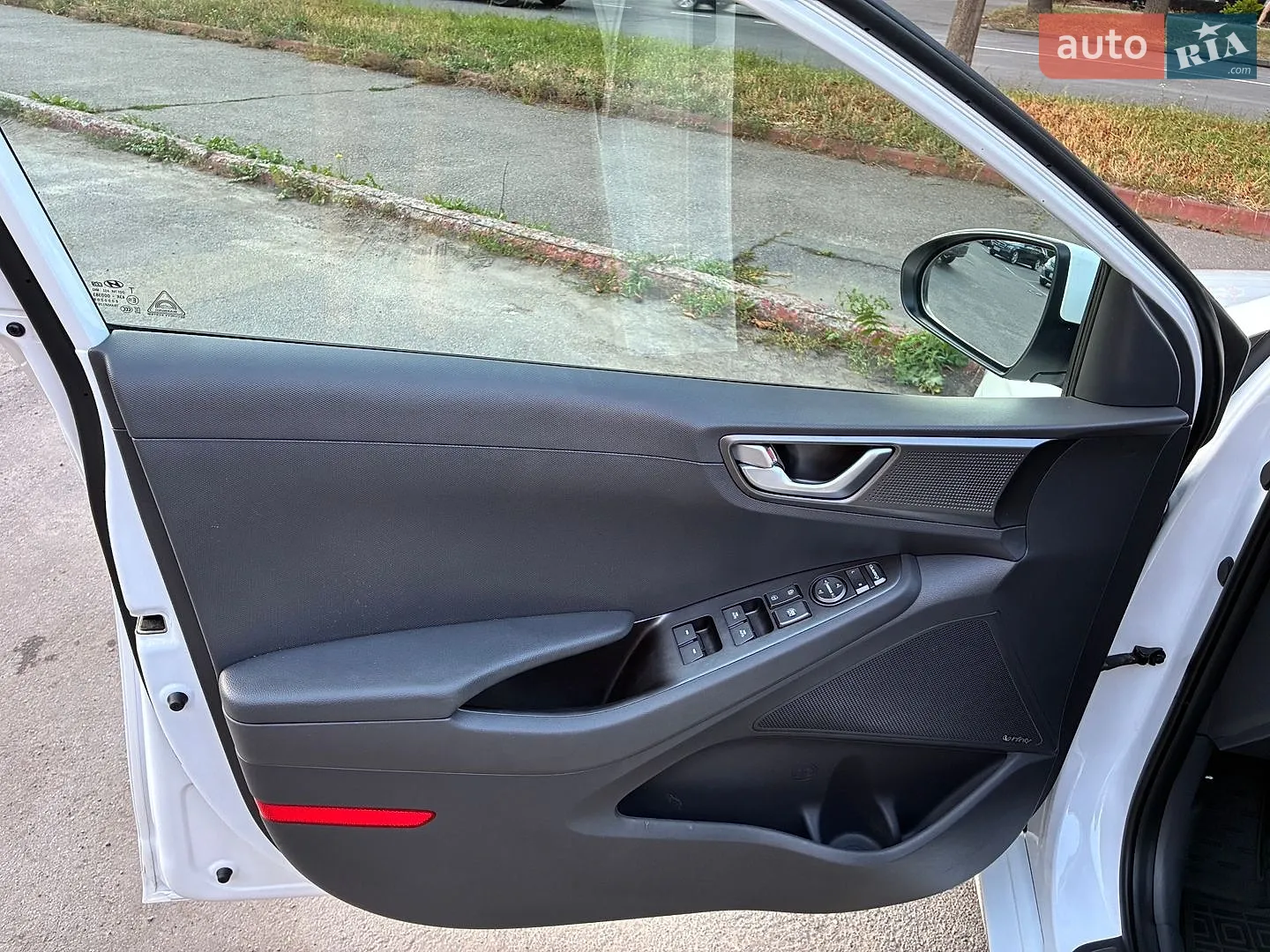 2020 Hyundai IONIQ - мініатюра 24