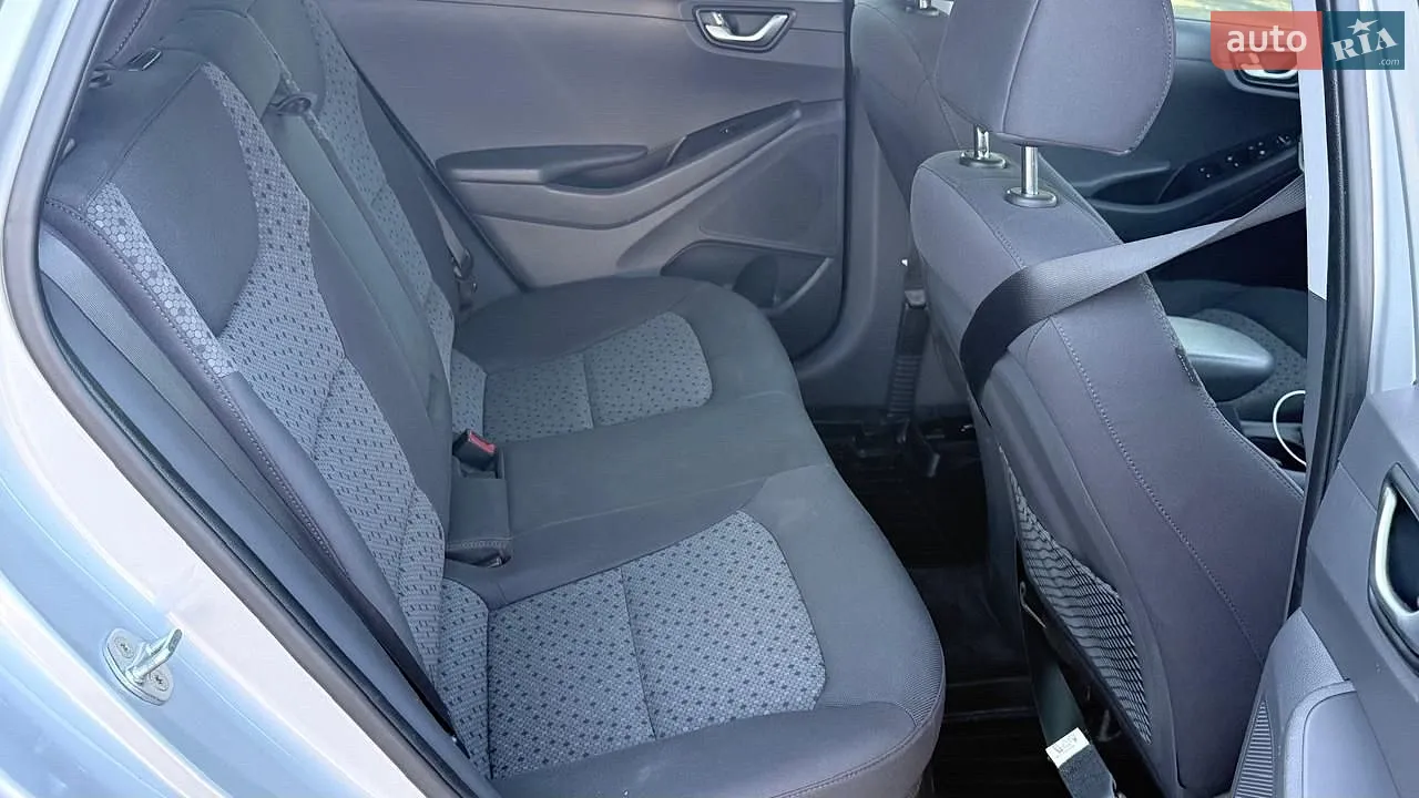 2017 Hyundai IONIQ - мініатюра 21