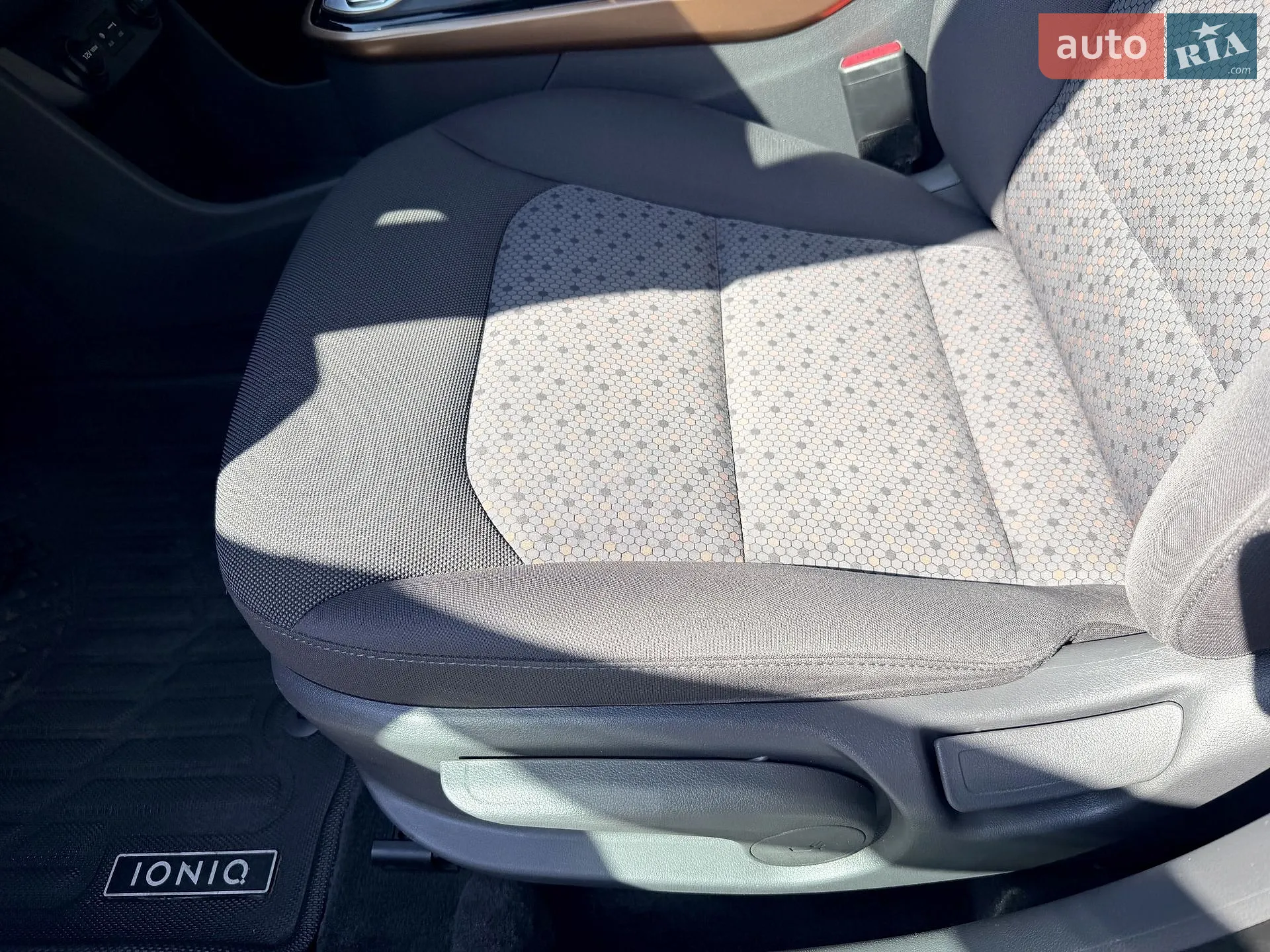 2017 Hyundai IONIQ - мініатюра 35