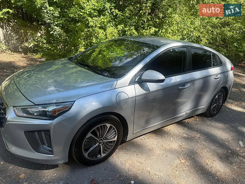 Hyundai Ioniq 2021