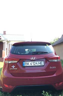 Хэтчбек Hyundai ix20 2014 в Ровно
