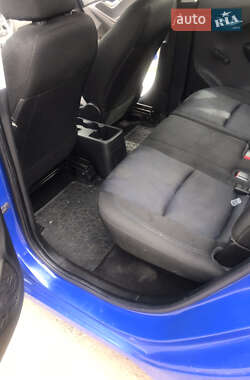 Хэтчбек Hyundai ix20 2013 в 