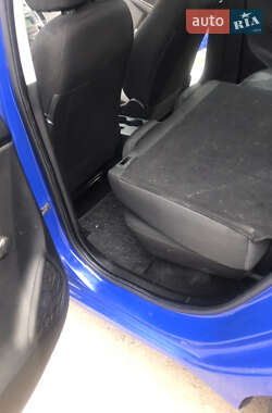 Хэтчбек Hyundai ix20 2013 в 