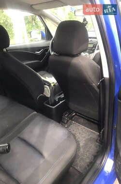 Хэтчбек Hyundai ix20 2013 в 