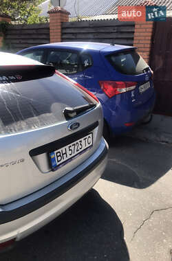 Хэтчбек Hyundai ix20 2013 в 