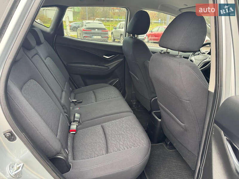 Хетчбек Hyundai ix20 2010 в Львові фото 14 Хетчбек Hyundai ix20 2010 в Львові