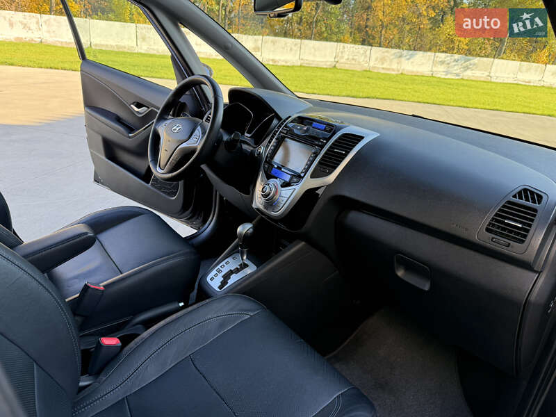 Хэтчбек Hyundai ix20 2010 в Луцке фото 29 Хэтчбек Hyundai ix20 2010 в Луцке