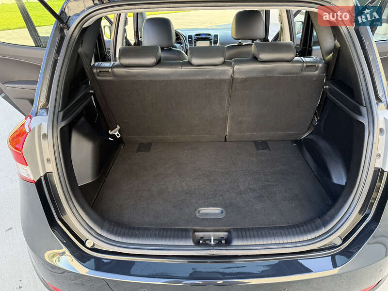 Хэтчбек Hyundai ix20 2010 в Луцке фото 31 Хэтчбек Hyundai ix20 2010 в Луцке