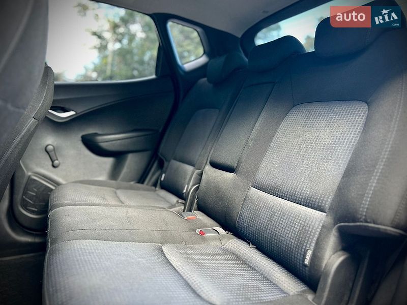 Хэтчбек Hyundai ix20 2013 в Николаеве фото 15 Хэтчбек Hyundai ix20 2013 в Николаеве