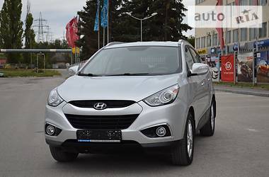 Внедорожник / Кроссовер Hyundai ix35 2011 в Харькове