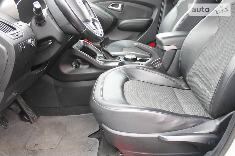 Позашляховик / Кросовер Hyundai ix35 2010 в Миколаєві