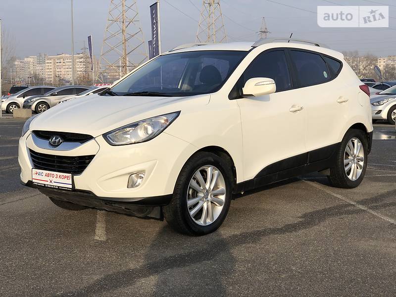 Позашляховик / Кросовер Hyundai ix35 2011 в 