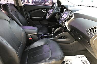 Позашляховик / Кросовер Hyundai ix35 2011 в 
