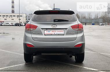 Позашляховик / Кросовер Hyundai ix35 2011 в 
