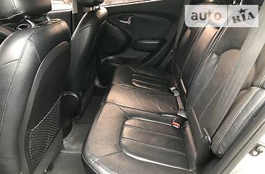 Позашляховик / Кросовер Hyundai ix35 2011 в 