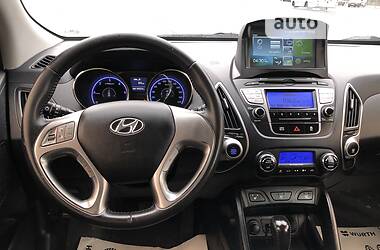 Позашляховик / Кросовер Hyundai ix35 2011 в 