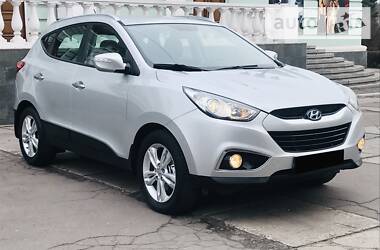 Позашляховик / Кросовер Hyundai ix35 2012 в 