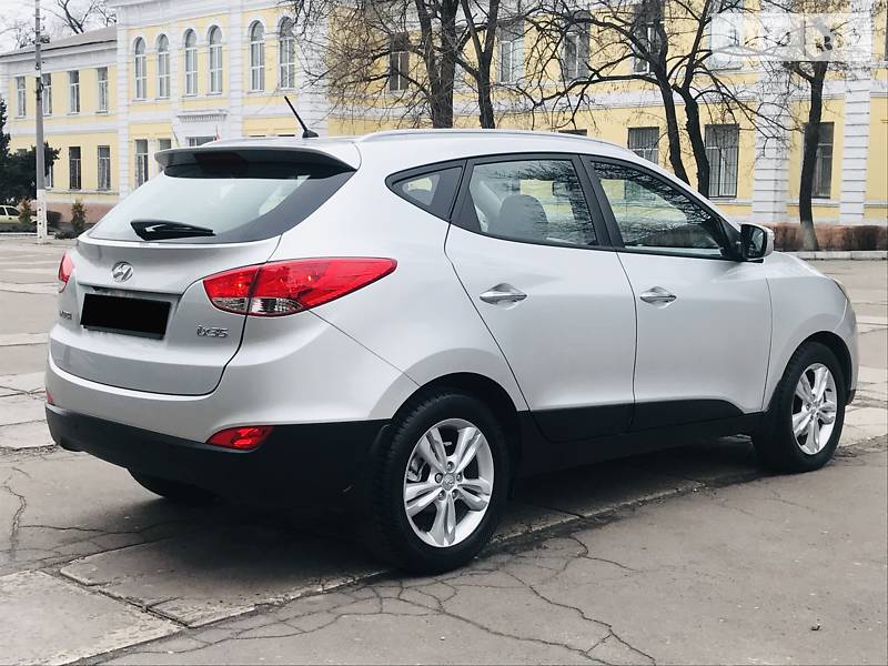 Внедорожник / Кроссовер Hyundai ix35 2012 в Каменском