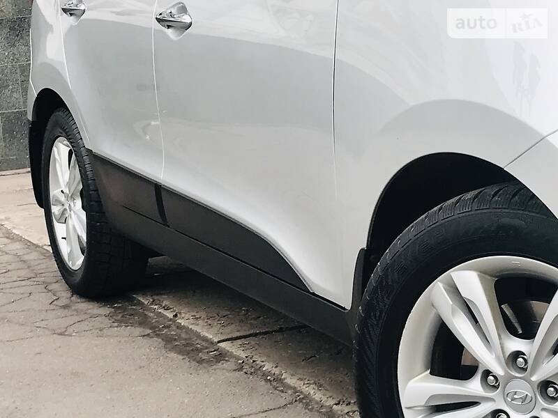 Внедорожник / Кроссовер Hyundai ix35 2012 в Каменском
