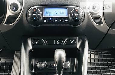 Позашляховик / Кросовер Hyundai ix35 2012 в 