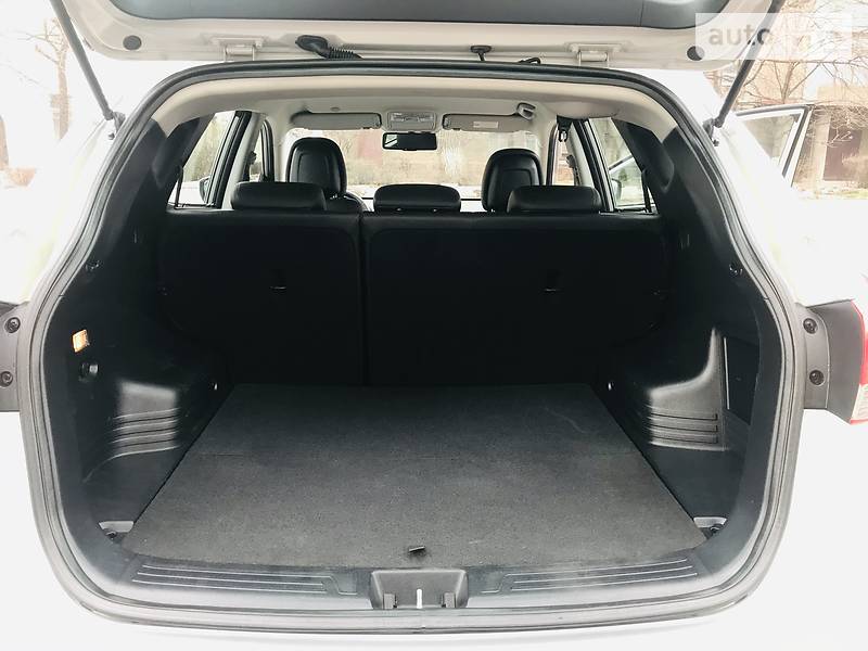 Внедорожник / Кроссовер Hyundai ix35 2012 в Каменском