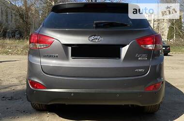 Позашляховик / Кросовер Hyundai ix35 2011 в 