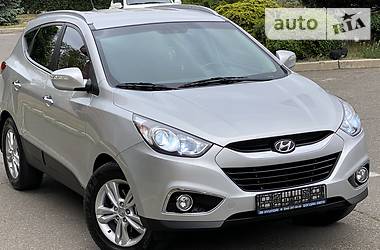 Позашляховик / Кросовер Hyundai ix35 2012 в 