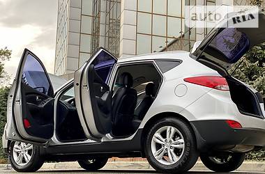 Позашляховик / Кросовер Hyundai ix35 2012 в 