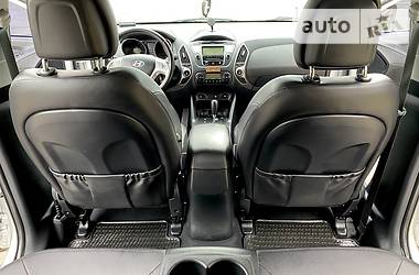 Позашляховик / Кросовер Hyundai ix35 2012 в 