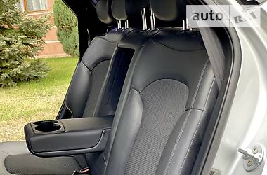 Позашляховик / Кросовер Hyundai ix35 2012 в 