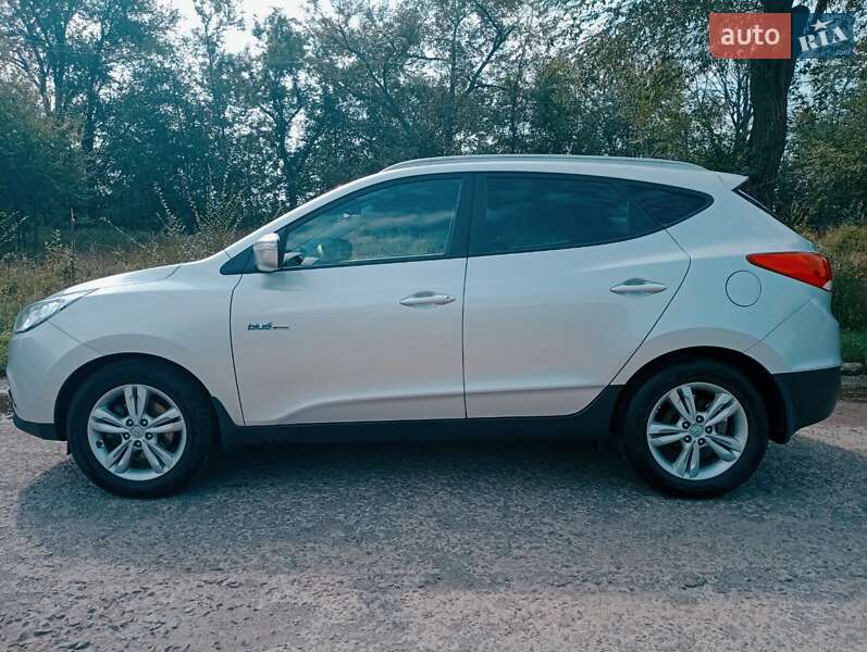 Внедорожник / Кроссовер Hyundai ix35 2012 в Кривом Роге