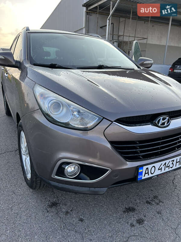 Внедорожник / Кроссовер Hyundai ix35 2011 в Ужгороде