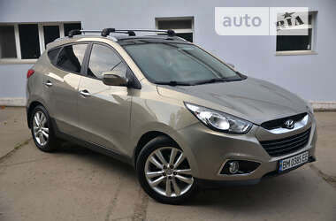 Внедорожник / Кроссовер Hyundai ix35 2011 в Ромнах