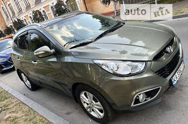 Позашляховик / Кросовер Hyundai ix35 2011 в Чернігові