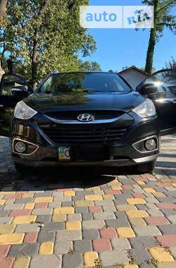 Внедорожник / Кроссовер Hyundai ix35 2011 в 