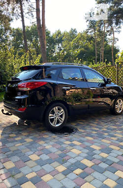 Внедорожник / Кроссовер Hyundai ix35 2011 в 
