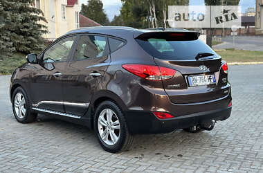 Внедорожник / Кроссовер Hyundai ix35 2011 в 