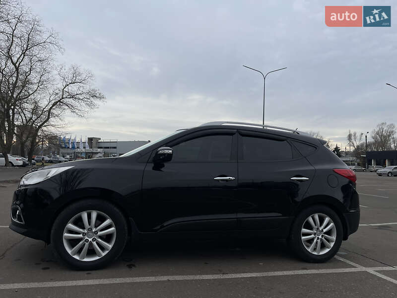 Позашляховик / Кросовер Hyundai ix35 2010 в Одесі