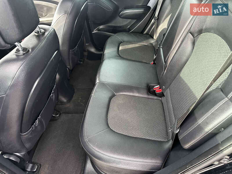 Позашляховик / Кросовер Hyundai ix35 2011 в Снятині