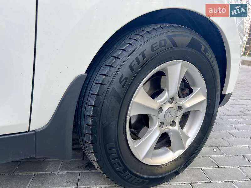 Позашляховик / Кросовер Hyundai ix35 2010 в Львові