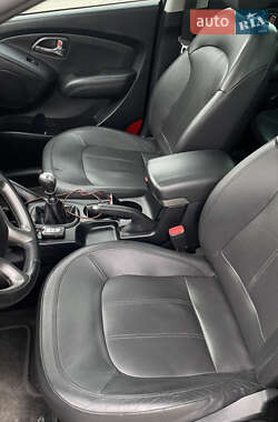 Внедорожник / Кроссовер Hyundai ix35 2010 в Ровно