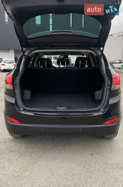 Внедорожник / Кроссовер Hyundai ix35 2010 в Ровно