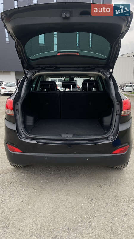 Позашляховик / Кросовер Hyundai ix35 2010 в Рівному
