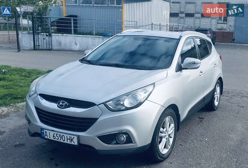 Внедорожник / Кроссовер Hyundai ix35 2010 в Киеве