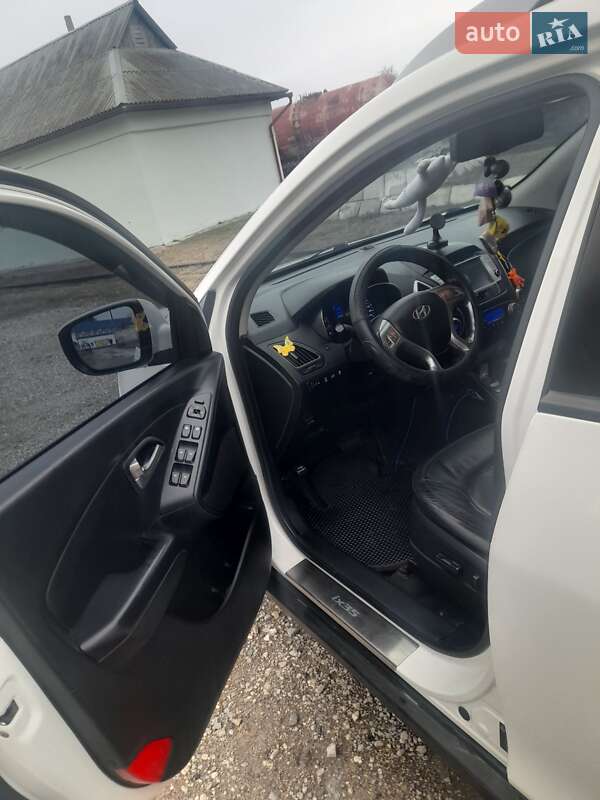 Внедорожник / Кроссовер Hyundai ix35 2011 в Тернополе