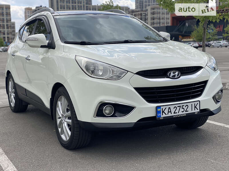 Позашляховик / Кросовер Hyundai ix35 2010 в Києві