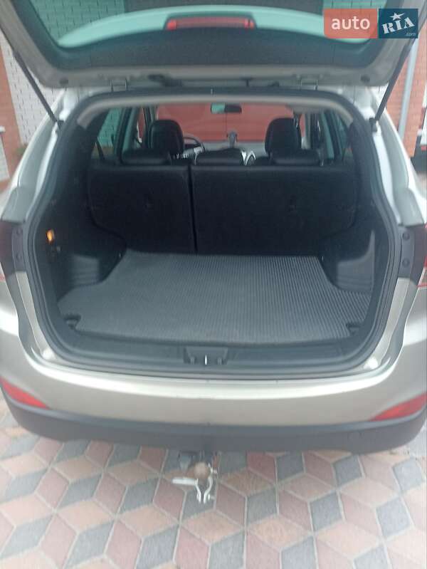 Внедорожник / Кроссовер Hyundai ix35 2011 в Звягеле