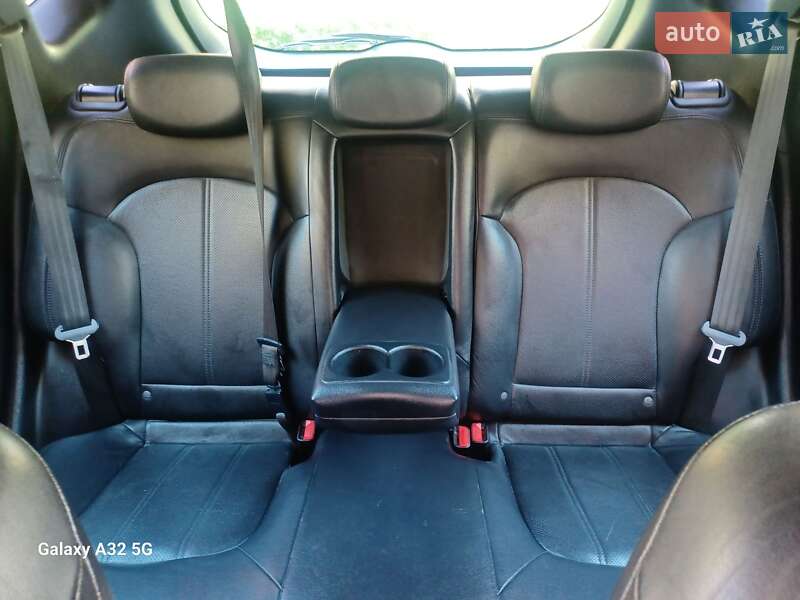 Позашляховик / Кросовер Hyundai ix35 2011 в Києві