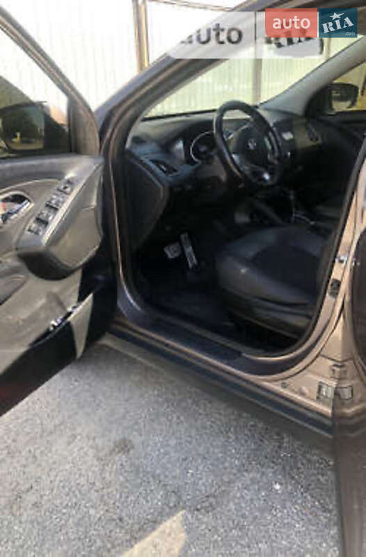 Позашляховик / Кросовер Hyundai ix35 2013 в Києві фото 17 Позашляховик / Кросовер Hyundai ix35 2013 в Києві
