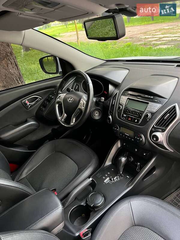 Внедорожник / Кроссовер Hyundai ix35 2011 в Черкассах